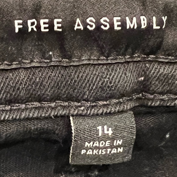 New Free Assembly Black High Rise Skinny Jeans Size 14 - Picture 4 of 7
